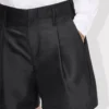 Tailored Short in Virgin Wool and Silk